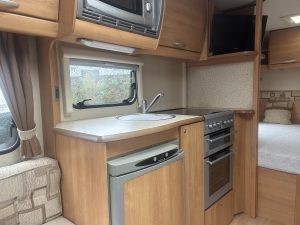 2008 Ace Jubilee Envoy FIXED BED. - Image 4