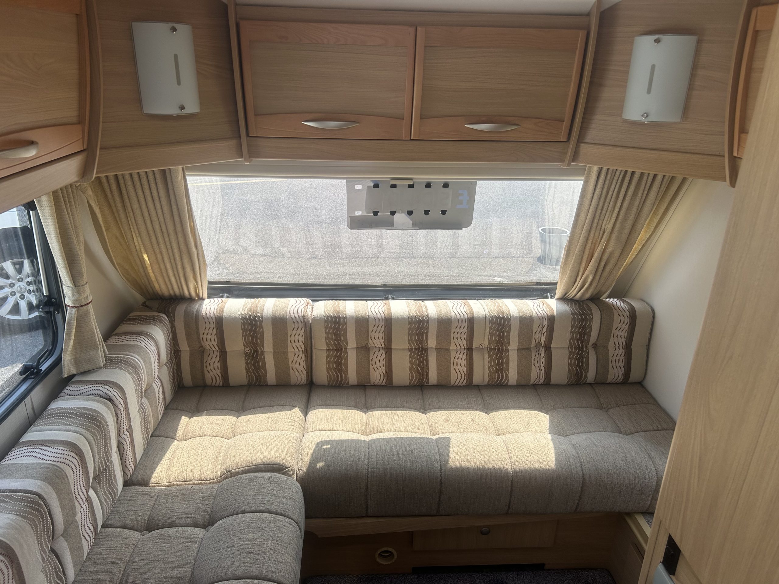 2011 Elddis Xplore 302 - Image 2